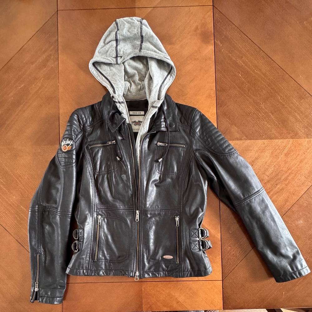 Ladies Harley Davidson leather jacket MEDIUM